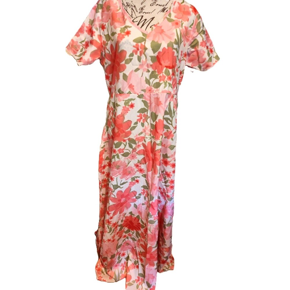 Vibrant Floral Floor Length Silky Gown Back Zipper No Tag Looks like a Sz M